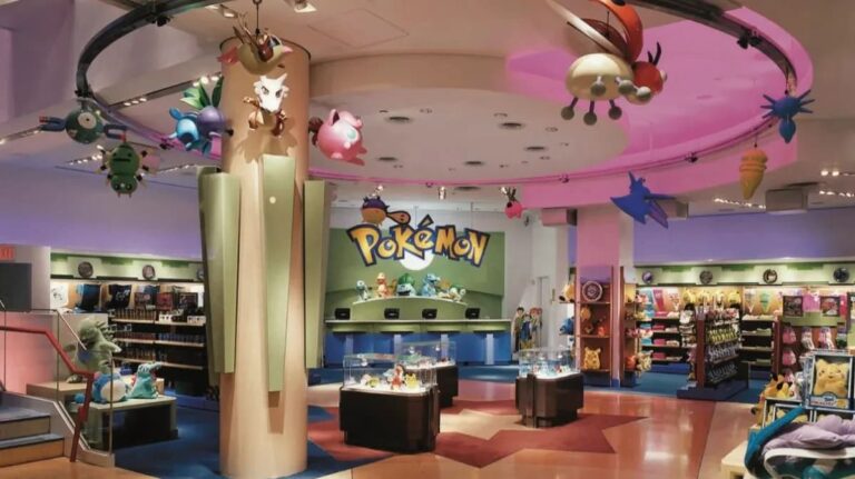 Pokémon-Center-Store-New-York-2001