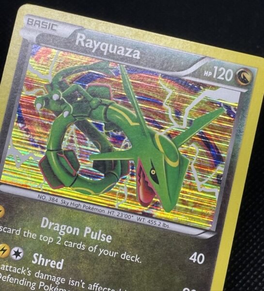 Pokémon-Dragon-Vault-Holofoil-Effekt-Rayquaza-TCG-Sammelkartenspiel