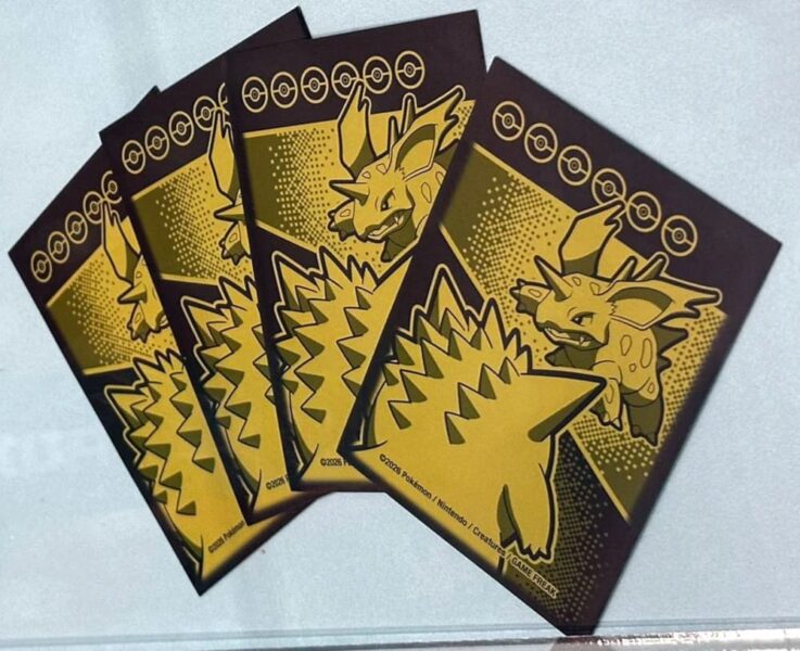Pokémon-TCG-Opening-Scene-Merchandise-Card-Sleeves-Kartenhüllen-Gengar-Nidorino-30th-Anniversary